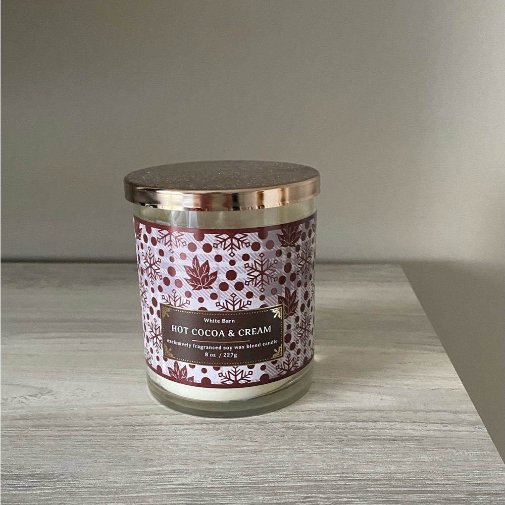 White Barn Hot Cocoa & Cream Candle